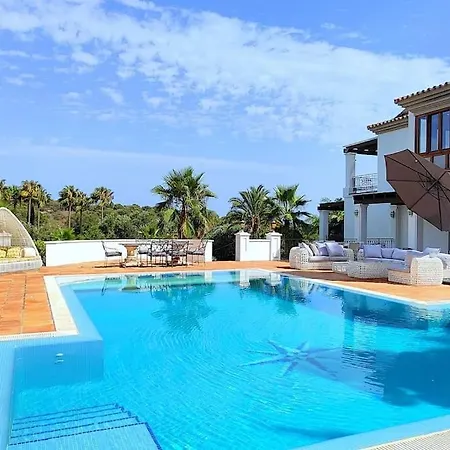 13 Bdrms Rancho Huge Garden Breathtaking Views!
