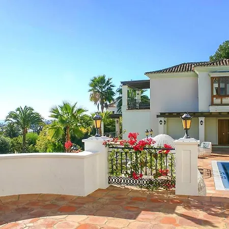 13 Bdrms Rancho Huge Garden Breathtaking Views! Estepona