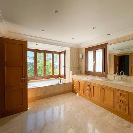 Villa 13 Bdrms Rancho Huge Garden Breathtaking Views! Estepona