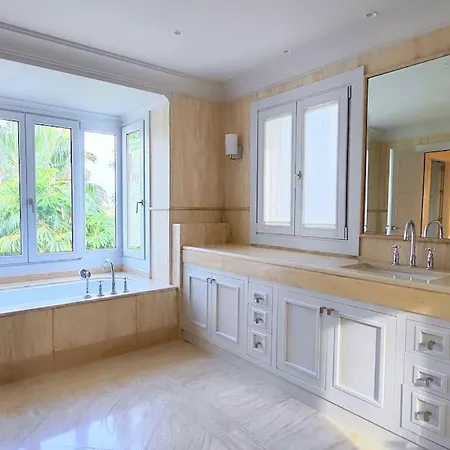 Villa 13 Bdrms Rancho Huge Garden Breathtaking Views! Estepona