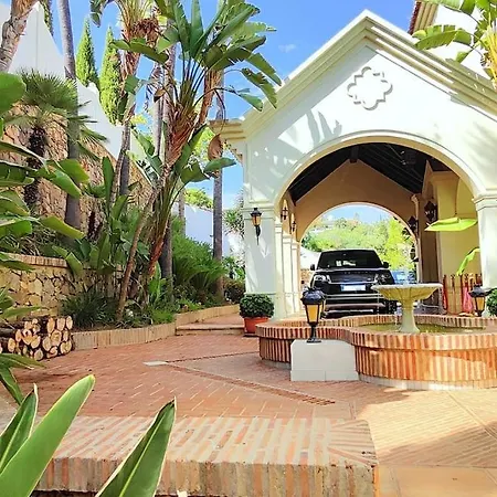 13 Bdrms Rancho Huge Garden Breathtaking Views! *
