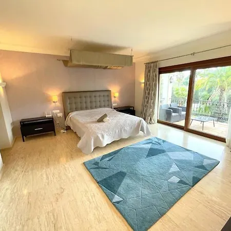13 Bdrms Rancho Huge Garden Breathtaking Views! * Estepona