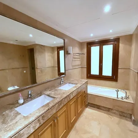 13 Bdrms Rancho Huge Garden Breathtaking Views! Villa